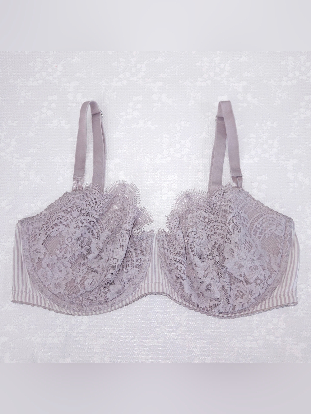 Body By Victoria's Secret Unlined Demi Lace Bra 36DD